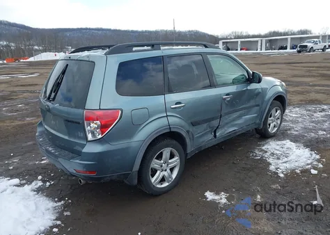 2010 Subaru Forester 2.5X Limited z USA, uszkodzony, nr VIN JF2SH6DC1AH907031